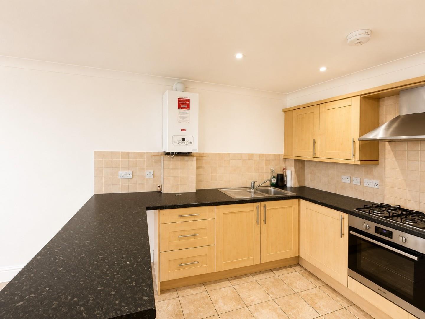 Leasehold for Sale in White Hart Court, Waltham Cross in EN8 Area
